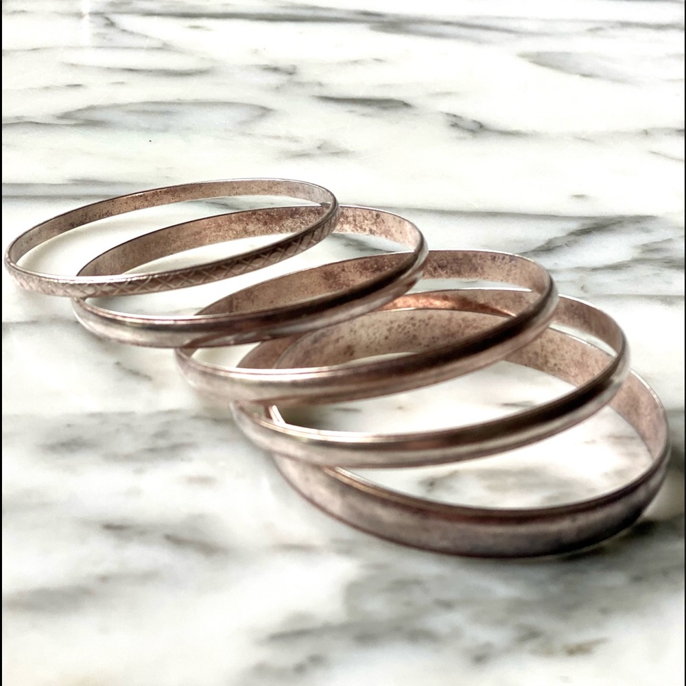 Silver metallic bracelets, 5 Pieces, Medium Size